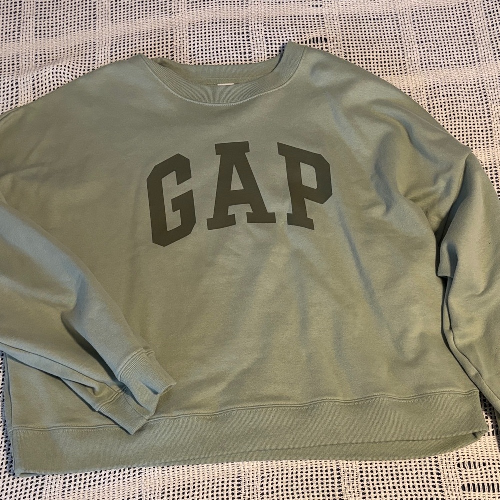 GAP cropped Sage Green Crewneck Sweater